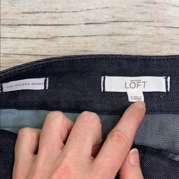 LOFT dark denim shorts - Picture 3 of 6